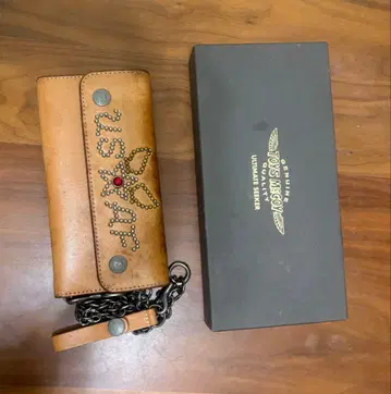 Toys McCoy 스터드 장지갑