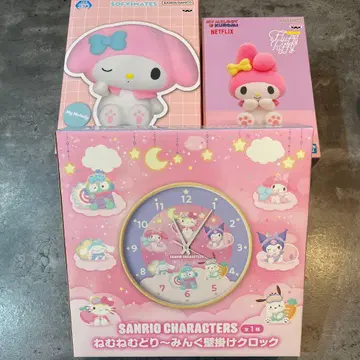 SANRIO 산리오 캐릭터 벽걸이 시계 & 마이멜로디 피규어 2개