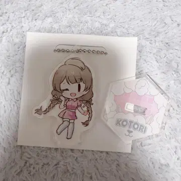 미나미 코토리 스탠드 포함 SD 아크릴 키링 girly pink