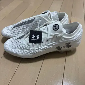 최종 처분 예정 언더아머 마그네티코 엘리트 4 FG 27.5cm