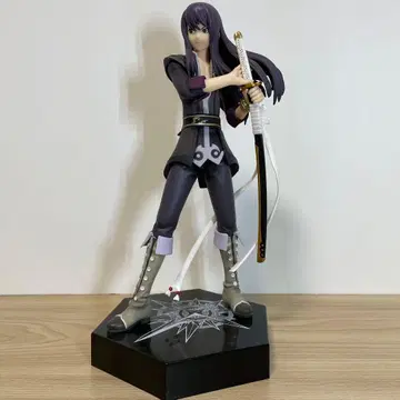 테일즈 오브 베스페리아 유리 로웰 피규어