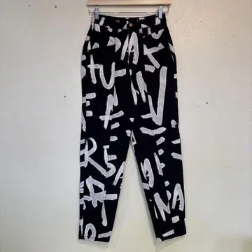 XS 사이즈 데시구알 알파벳 디자인 데님 팬츠