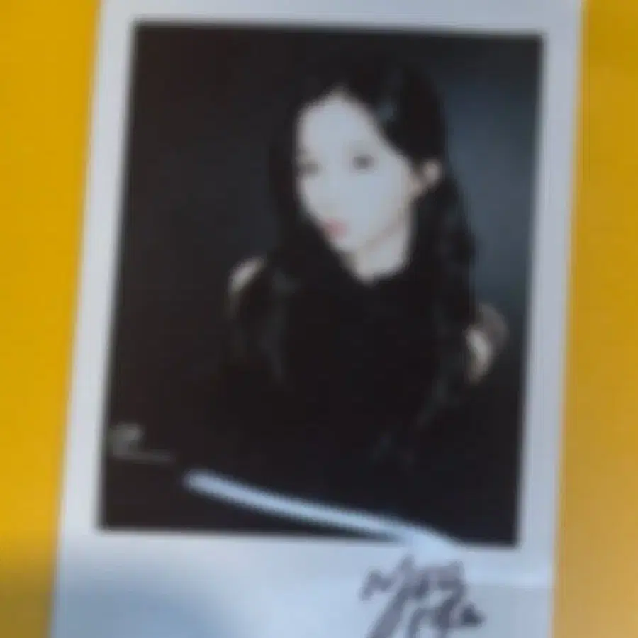 Triples Seoyeon genuine sign pola Polaroid for sale. #트리플에스