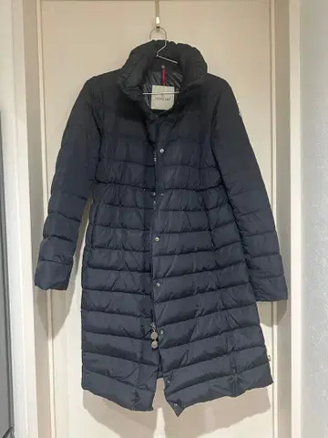 MONCLER 네이비 다운 자켓 롱 기장