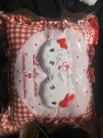 산리오 복권 mikko 릴 아 라 모드 쿠션