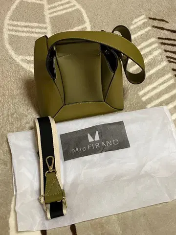 MioFIRANO/카키 2WAY 편리 가방