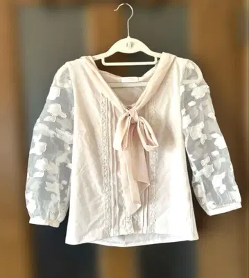 LIZLISA 블라우스