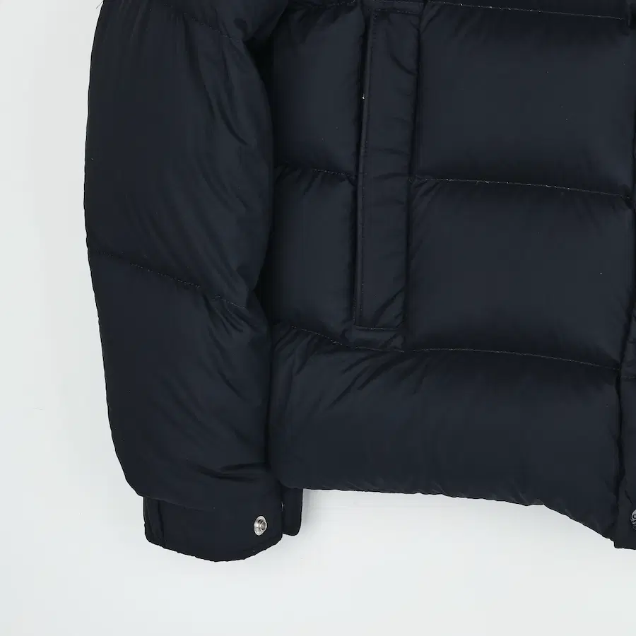 Moncler Végère 短款羽绒服