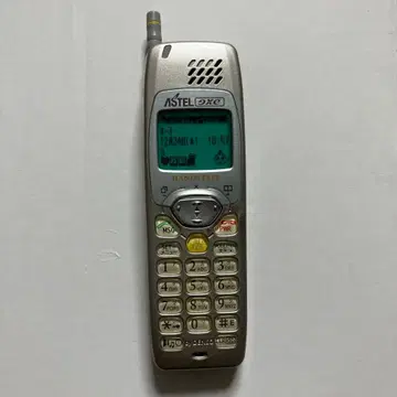 휴대폰 목업 ASTEL AD-31