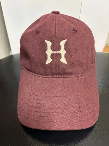 HATCHINGROOM 버건디 캡