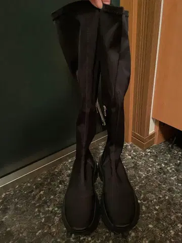 YELLO 싱글 스니커즈 롱 부츠 black