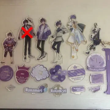 나나모리. 아크릴 스탠드 받침대 포함