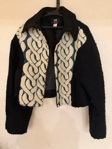 Minju Kim (민주 김) H&M 자켓