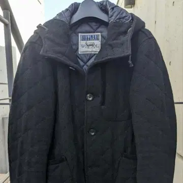 투모로우랜드 퀼팅 자켓 블랙 M 사이즈 일본제 써모아