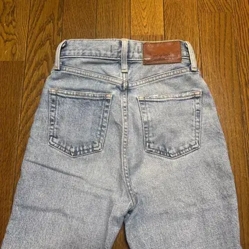 MOUSTACHE 라이트 블루 플레어 데님