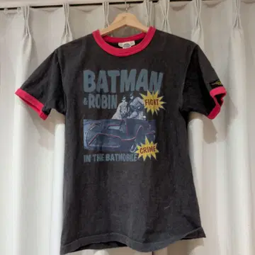 [토이즈 맥코이] 배트맨 T셔츠