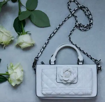 riu Rose 폰 백 숄더백 화이트