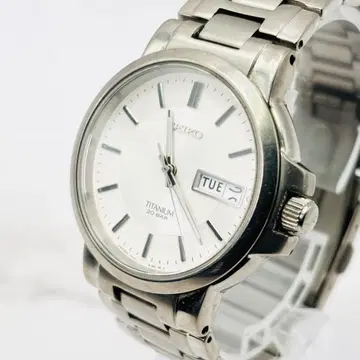 가동 SEIKO 티타늄 데이데이트 남성용 손목시계 실버 일본제 경량