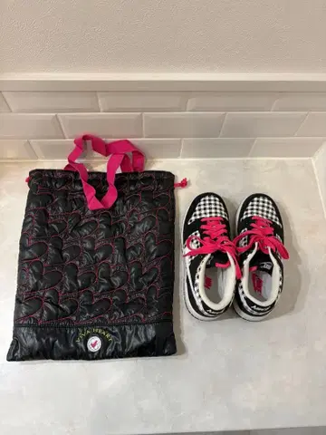 22.5cm 나이키 덩크 로우 골프 VIVAHEART 파우치 포함