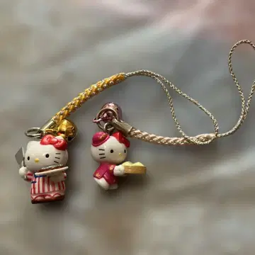 키티 끈 장식, 스트랩 오코노미야키 니쿠망