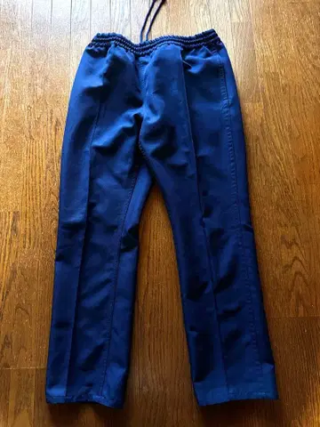 논네이티브 팬츠