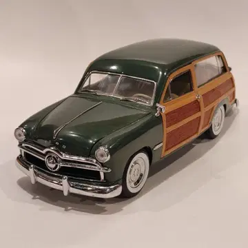 포드 우디 왜건 1949년식 미니카 1/18 다이캐스트 박스 없음