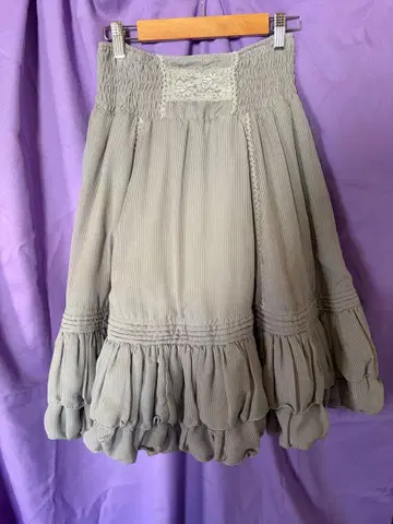 ozz on 실버 그레이 리버서블 스커트 무릎 기장