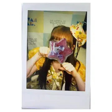 하야세 노엘 이벤트 폴라로이드 캔디 의상