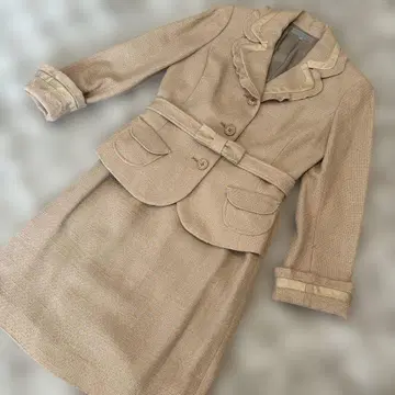 PREMIERE 프릴 장식 세레모니 수트 38