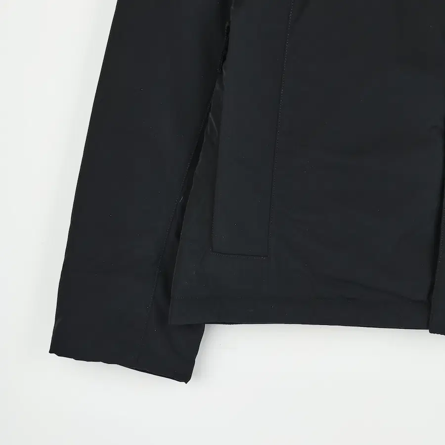 Stone Island 微型斜纹布羽绒服