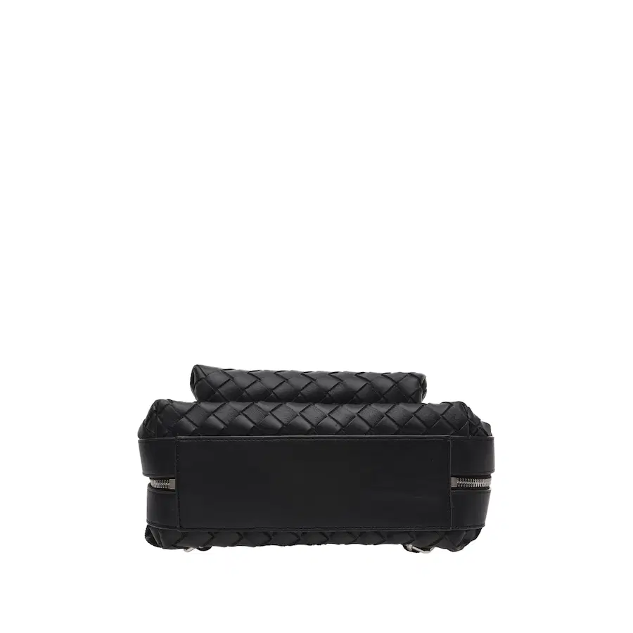 宝缇嘉（Bottega Veneta）Intrecciato 黑色背包