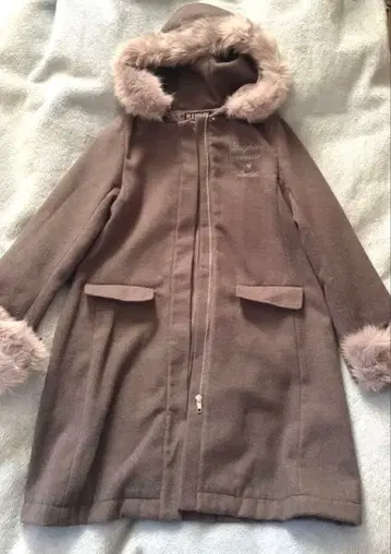 Lovetoxic 코트 M 사이즈