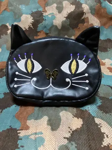 ANNA SUI 고양이 귀 파우치 블랙