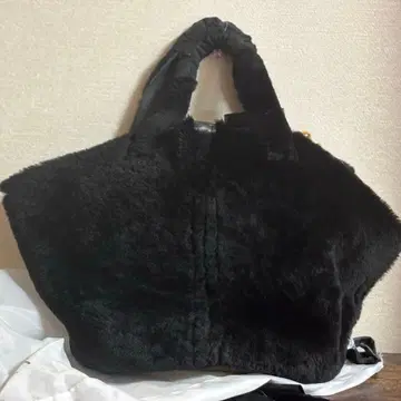 에바고스 ebagos 무스탕 바스켓 백 블랙