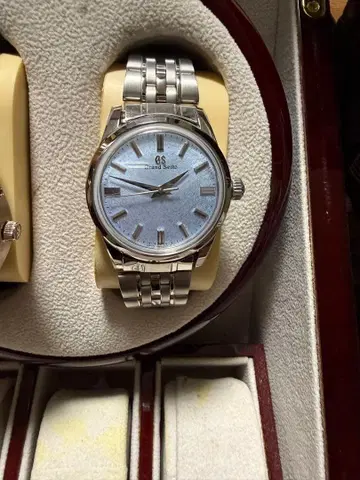 grand seiko sbgw283