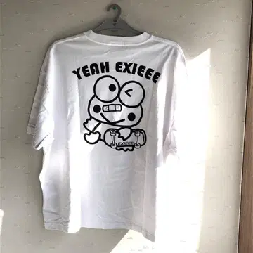 [ EXIEE ] EXIT 산리오와 콜라보T셔츠 케로피 S사이즈