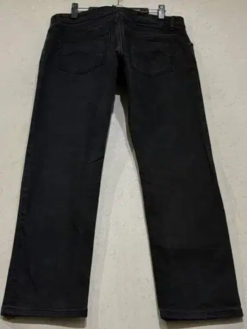 야콥 코헨 J622 스트레치 데님 팬츠 블랙 이탈리아제