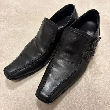 whoop-de-doo Square Toe Leather Shoes