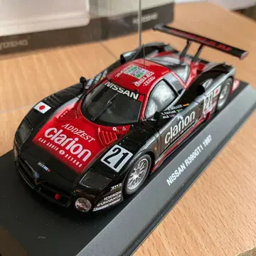 NISSAN R390GT1 1997 kyosho 1/43