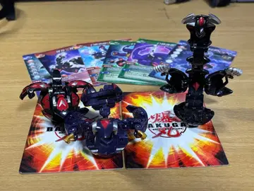 바쿠간 BTD-04 환상의 무니키스 요이 라우렐 카게놋치 홀로덱