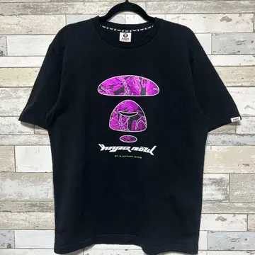Aape 블랙 그래픽 T셔츠 L 사이즈