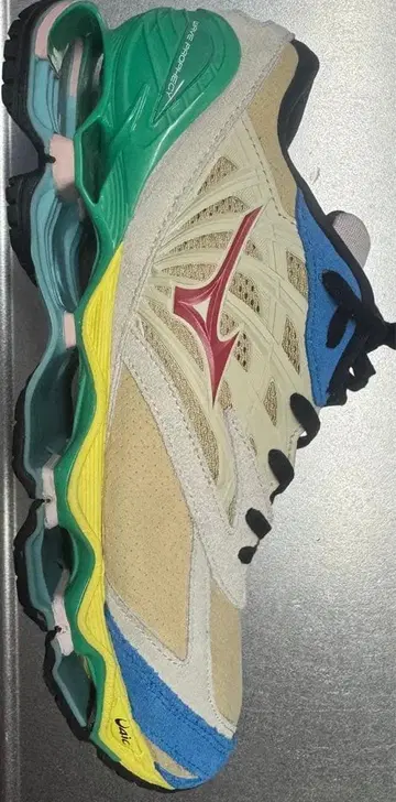 미즈노 웨이브 프로페시 스니커즈 히로시 나가이