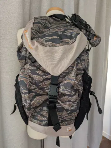 [ 단종? 레어? ] 에코 카모 패턴 백팩 중형 메쉬 포켓 부착