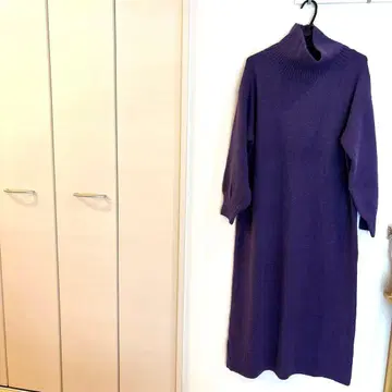 퍼플 어반 리서 보틀 하이넥 울 롱 니트 원피스