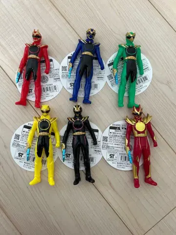 넘버원 전대 고쥬우쟈 소프트 비닐 피규어 세트 6체