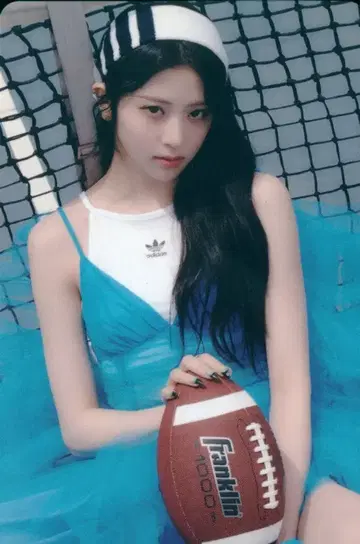 르세라핌 UNFORGIVEN JP 윤진 트레이딩 카드 3