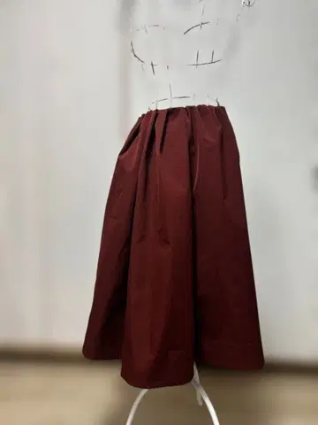 새상품급 Demi-Luxe BEAMS 버건디 플레어 스커트 38호