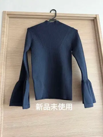 나노 유니버스 (미사용 새상품) 하이넥 벨 슬리브 리브 니트 풀오버