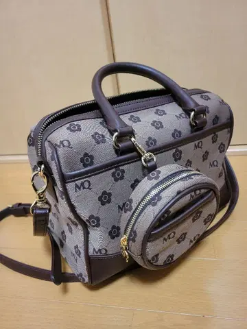 새상품급 MQ 꽃무늬 숄더백 브라운