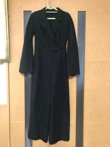 새상품급 테일러드 올인원 블랙 와이드 팬츠 겨드랑이~손목 슬릿